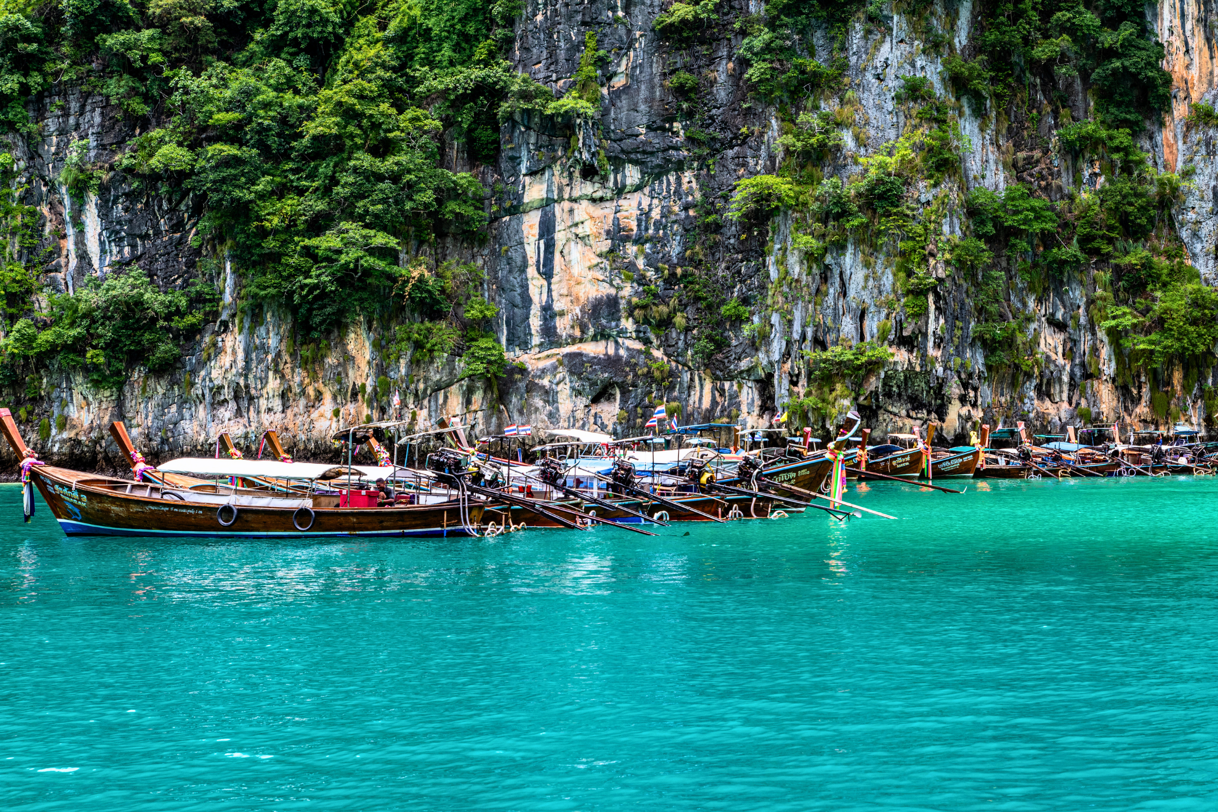 ko phi phi lee (3).webp